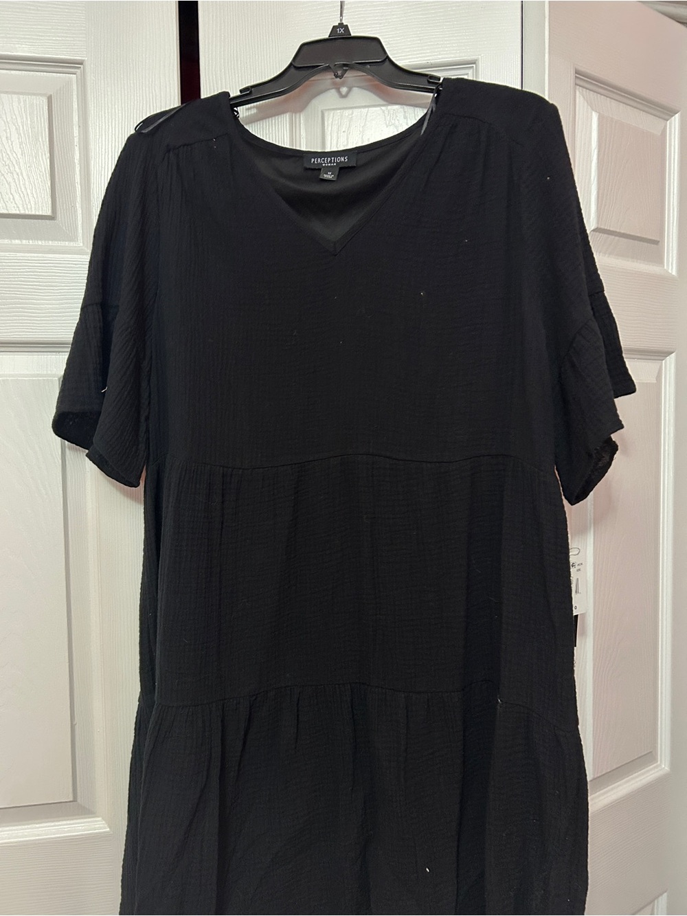 Perceptions Black V-Neck Tiered Short Sleeve Women's Top NWT 1x